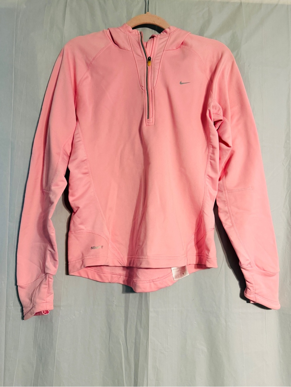 Nike Fit Dry Women’s M Pink Hooded Half Zip Running Pullover Thumbholes